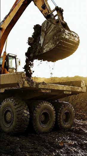 Raw Power! 💪 Giant Excavator Digging Through Thick Mud & Dirt