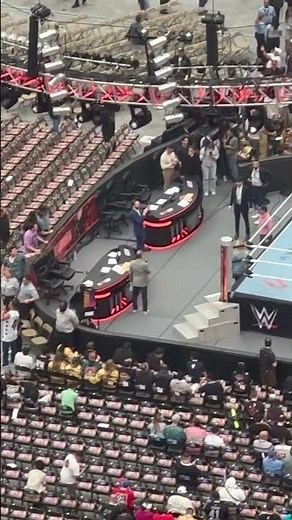 NEW WRESTLEMANIA ANNOUNCER TABLE! #wwe #wrestlemania