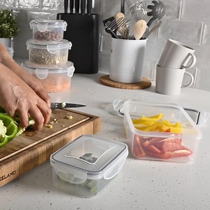 3.6K views · 25 reactions | Say goodbye to spilt bags and haphazard cupboards with our Lakeland Food Storage range. The lockable lids, which are easy to snap shut, create an airtight seal to ensure food stays fresher for longer and avoid wasting perfectly good food𣏕凌 Shop here - www.lakeland.co.uk/in-the-kitchen/food-storage?q=:relevance:brand:lakeland&&src=fborg | Lakeland | Facebook