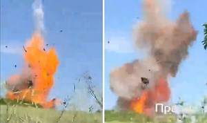 Ukrainian forces blow up Russian tank