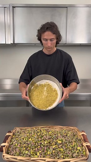 33M views · 442K reactions | If you love pistachio you are in the right place. . . #pastry #pasticceria #italia #dessert #pistacchio #sweet #patisserie | pastrychef am | Facebook