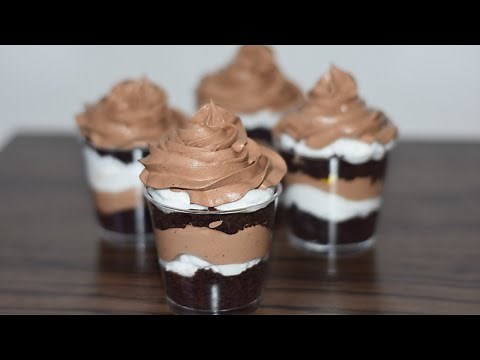 HOW TO MAKE EASY CHOCOLATE TRIFLE.