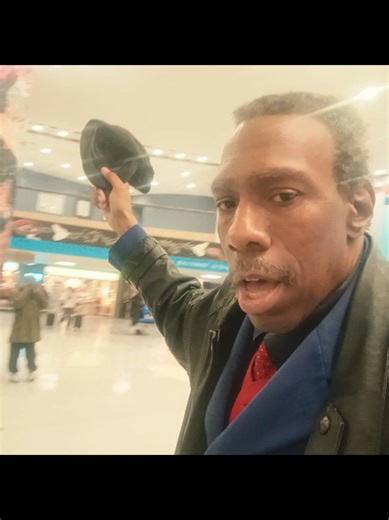 DEMONS CLEARING OUT JESUS TAKING OVER TODAY JAN 30 2026 IN NYC MSG PENN STATION STREET PASTOR PREACHER WARREN JESUS MIRACLE REVIVAL WORLD🌎WIDE ENJOY 😊
