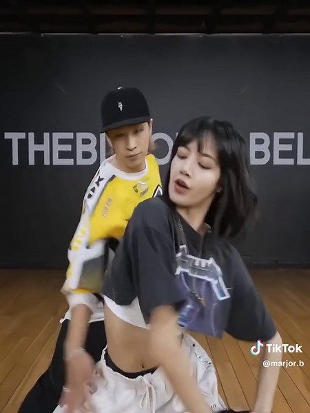 Lisa - Shoong! Dance Compilation feat. Blackpink