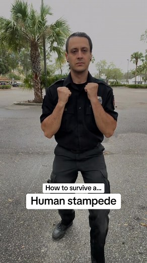 578 reactions · 201 shares | How to survive a human stampede.... Something to learn . You can add up in the comment section    @highlight  #worthsharing #educational | Veronica Zormelo Attah | Facebook