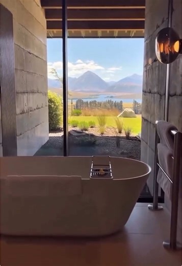 DREAM DESTINATIONS ARE WHAT WE DO…CONTACT ME 24/7 FOR PRIVATE JET CHARTERS #WORLDWIDE 🛩