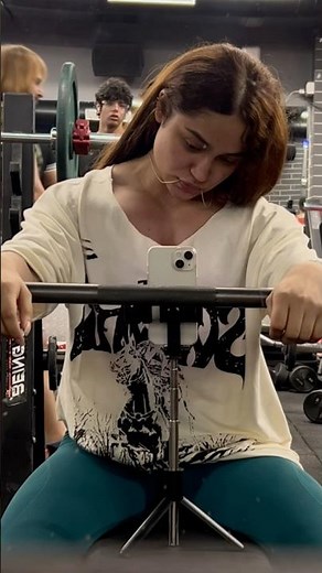 Pec control 🤯 #gymmotivation #chestgains #bodybuilding #pecs #fitness #fitgirl