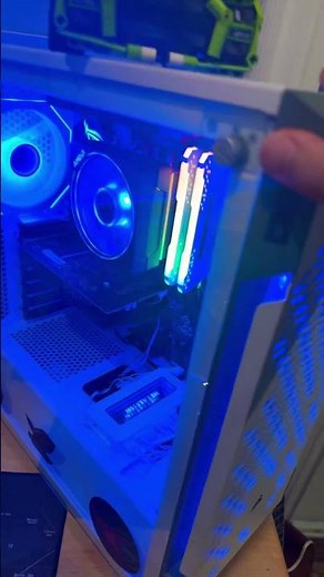 Why does it sound like a jet engine ✈️💀💀 #pcbuild #gaming #pcgaming #gamingpc #pc