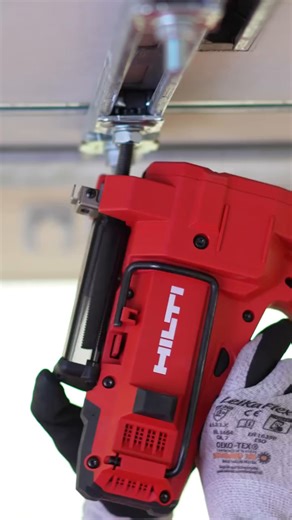 4.6K views · 73 reactions | Cutting threaded rod doesn’t have to mean sparks flying and cleanup hassles. With our STR 4-22 cordless rod cutter, you get fast, precise cuts without the noise, sparks, or mess, keeping your worksite safer and more productive. #HiltiAustralia #MakingConstructionBetter #MetalCutting #CordlessTools | Hilti | Facebook