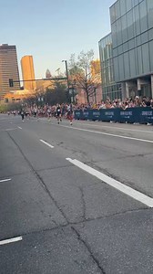 Fast finish and new course record for USATF 1 Mile Road Championship!3:54:1 for Yared Nuguse!