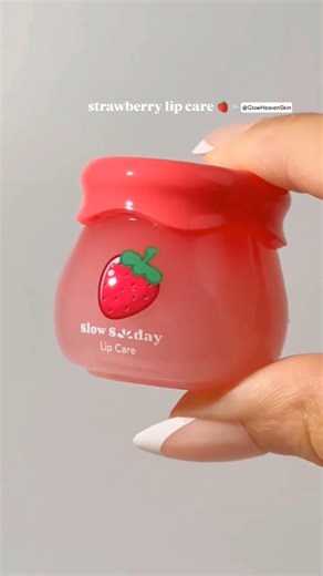 Slow Sunday Strawberry Lip Care balm 🍓🎀