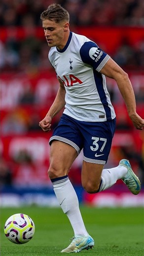 Micky Van De Ven Goes End to End ⚡️