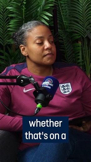 Having clear visual examples can be vital for developing core skills ⚽ But it all comes back to knowing your individual players and their needs. Hear more from Emily Senior in the latest episode of Coachcast! | England Football Learning