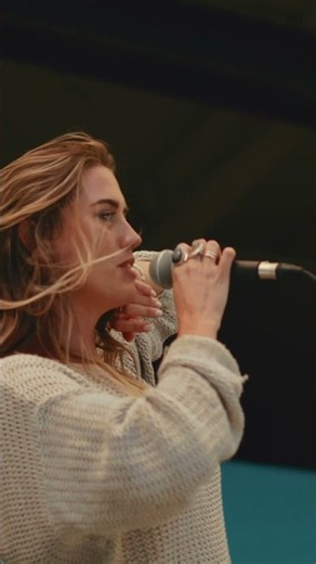 The best acoustic performance of the festival #caliroots #livemusic #bumpinuglies