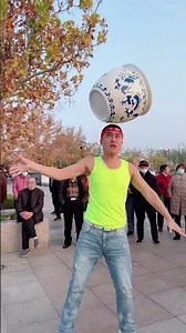 Challenge the traditional Chinese acrobatics top tank.