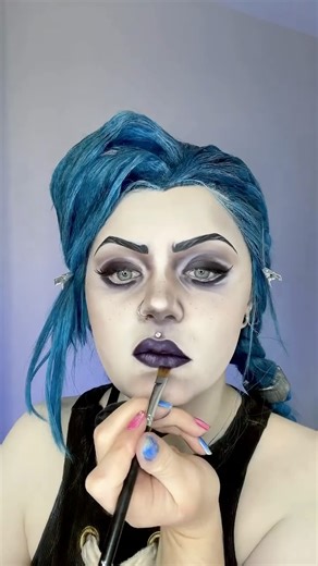 𝓝𝓸𝓿𝓪 on Instagram: "Ha! It’s me!💥💣who’s your favourite Arcane character? ⬇️⚙️ • ____ (items with * are #gifted) ✖️Details: Base/Eyes: foundation mixed with @lagirlcosmetics White foundation and random blue eyeshadow @lunatickcosmeticlabs Vol 1 contour palette (for contour/shadows) * @lagirlcosmetics Fairest concealer (for spot highlighting) @colourpopcosmetics Dark Brown freckle pen * @mehronmakeup Paradise Paints Pro palette (for veins and tattoos