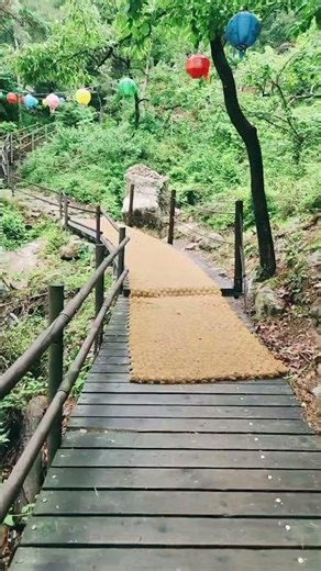 Walking Up a Hidden Mountain Temple in Seoul #healing #mindfulness #travel #nature #korea