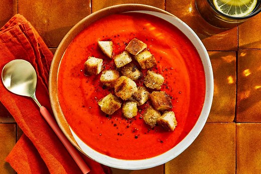 Creamy Tomato Soup with Buttery Croutons
