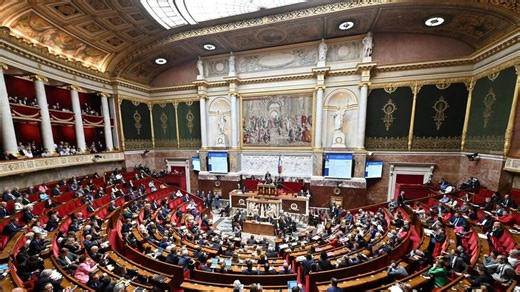 Motions de censure : comment ont voté les cinq députés de la Sarthe ?