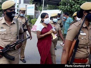 Nalini Sriharan and five more convicts serving a life sentence in the Rajiv Gandhi assassination case should be freed, the Supreme Court ordered today. The Tamil Nadu government had earlier recommended their release to the Governor, the Supreme Court noted while ordering their release. #RajivGandhiKillers #NaliniSriharan #SupremeCourt | NDTV