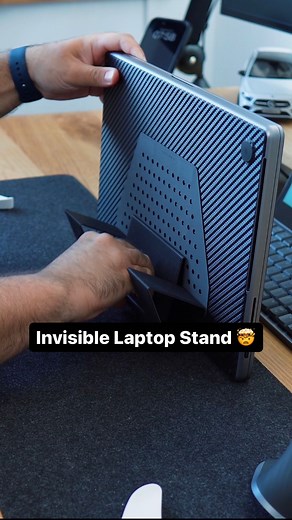 This laptop stand is invisible 🤯 I’ve been wanting something like this for a long time! You literally stick it to the bottom of your laptop with its adhesive tape and it’s there when you need it. You can adjust it to two different heights which is perfect but I think the best part about it is that it does not take up any space and is pretty much invisible. As you can see, I unboxed it this morning and tried it out for a bit before folding it up to use my regular laptop stand. I can’t wait to us