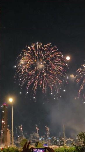 🔥 “서울 하늘이 폭발했다”… 눈앞에서 터진 역대급 불꽃쇼 🎆 | 2026 서울세계불꽃축제