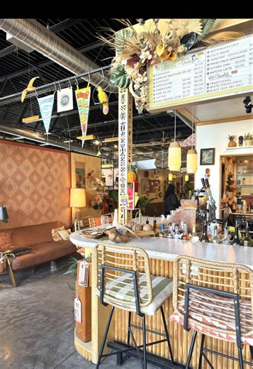 We only support ethical businesses ✌🏽Here are some of our favorite local coffee shops near Kansas City you should visit. #kccoffee #kansascitycoffee #kcroasters #roastery #cafe