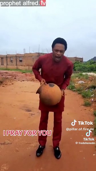 WAIT WAIT LET ME PRAY FOR YOU BEFORE GOING TO YOUR BUSINESS PLACE THIS MORNING @Prophet Eheneden