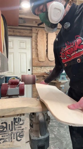 Routing a handcrafted deck on a live stream from Life Skateboards #skateboarding #woodworking