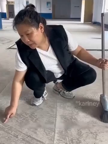 🌿 Breathe Cleaner, Dust Less—Effortlessly! 🌿 This automatic dust-collecting box uses plant-based calcium chloride to passively attract and trap airborne dust—no electricity, no noise, just cleaner air day and night. ✨ Works Without Power – Place it and let it silently pull dust from the air 🌱 Plant-Based & Non-Toxic – Safe for kids, pets, and sensitive spaces 🌬️ Reduces Allergens – Helps purify air for easier breathing 📦 Set-and-Forget Simplicity – Ideal for bedrooms, offices, nurseries, an