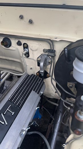 When fitting a v8 into a 80’s Japanese import, your bound to run into fitment isses! Gotta think of creative ways to solve these issues! #fabrication #engineswap #ford #mustang #toyota #pickup #hilux #tacoma #22r #jdm #jdmcars #diy #fyp