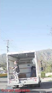 Bait Truck Offroad Prank