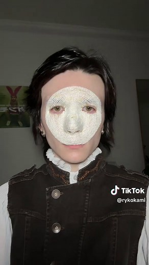 Yarn Makeup Tutorial Inspired by Anna