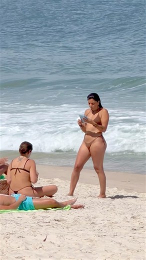 🇧🇷 Copacabana Beach A Beautiful Day
