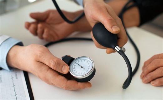 Sector Salud lanza ambiciosa campaña para combatir hipertensión, diabetes y obesidad