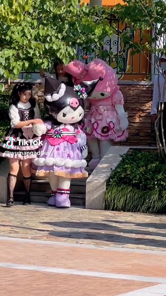 Kuromi and Hello Kitty Memorama Game