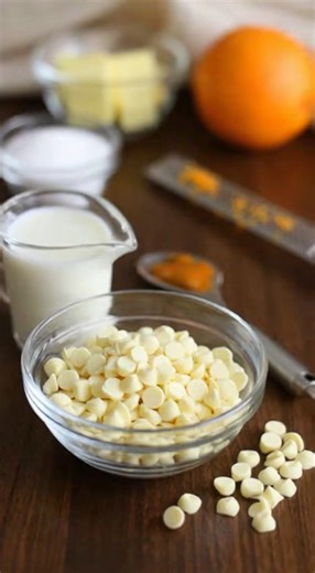 Orange Creamsicle Truffles 🍊🍬 Soft, creamy no-bake truffles with a bright orange flavor and smooth vanilla finish, coated in powdered sugar for a nostalgic creamsicle bite. Ingredients: Easy no-bake dessert truffles made with simple ingredients, combining citrusy freshness and creamy sweetness. Ingredients: • 8 ounces cream cheese, softened • 2 cups powdered sugar • 1 teaspoon vanilla extract • 1 teaspoon orange extract • 1 tablespoon fresh orange zest • 10 ounces white chocolate, melted • Ext