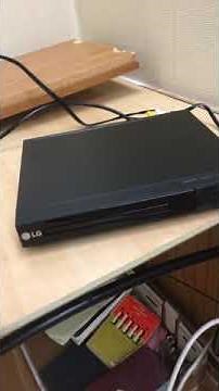 How to hook up the DVD player to the Tv