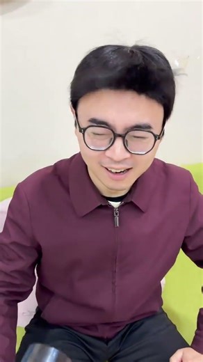 Natural and Easy-to-Wear Wigs for Seniors - Perfect for Everyday