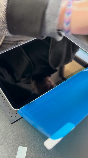 11K views · 497 reactions | iPad Air 11” p a p e r f e e l i n g ✌️勇 #highquality #screenprotector #paperfeeling #3mk #progsm #ipad #ipadair #ipadair11 | PRO GSM | Facebook