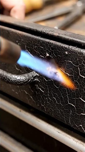 Paint removal with putty #asmr #asmrsounds #satisfying #asmrvideo #oddlysatisfying