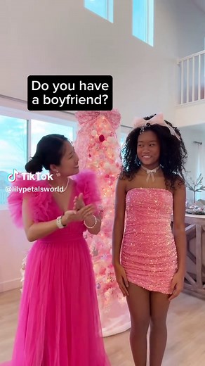 The reality of growing up in Utah as a Black teenage girl👩🏾‍🦱 I don’t know if I should feel relieved or heartbroken that she isn’t really desired here. To me, she is breathtaking—the kind of beauty that stops me in my tracks. Yet the boys she’s liked, the ones she’s had quiet crushes on, never seem to choose her back. And sometimes, I don’t understand why. My greatest fear isn’t rejection itself, but that she might start believing it means something about her—that she isn’t cute enough, worth