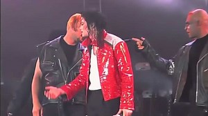 迈克尔杰克逊《BEAT IT》