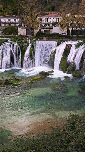 Stolac River Walk | Nature Relax Shorts