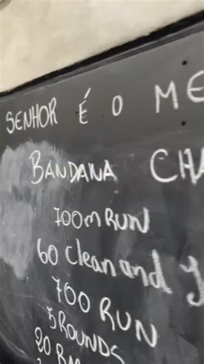 BANDANA Cross on Instagram: "➡️ Nesse sábado tivemos o Bandana Challenge Run, muita corrida🏃, levantamento de peso🏋‍♂️ e ginástico🤸‍♂️. Foi muita resenha e sofrimento com a parceria. 😅 Cada dia os treinos se tornam mais desafiadores nos tornando mais resilientes, sempre respeitando suas limitações, mas buscando superar seus limites. Borah conhecer nossos treinos e fazer parte do Bandana Cross.🚀🔥🚀🔥 Se você ainda não nos conhece, agende sua aula experimental pra conhecer nosso espaço e sis
