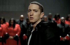 Chrysler 200: ecco lo spot del SuperBowl XLV con protagonista Eminem