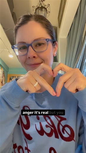 Natalie Hixson, CPLC | Motherhood Restored 🙌🏼 on Instagram: "Mamas, if anger feels like it’s stealing the joy from your calling… you’re seen and you’re loved right where you are. ❤️‍🩹 Sometimes it stems from things truly spiraling out of control, so we grip tighter wherever we can. Other times, it’s the everyday kid chaos that pushes us over the edge—even when part of us knows it’s “normal.” And sibling conflicts? They can trigger a rightful protective anger… but the way it comes out often le