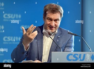 Markus SOEDER (Prime Minister Bavaria and CSU Chairman), gesture, at the lectern, single image, trimmed single motif, portrait, portrait, portrait. Press conference CSU after video conference of the management in the CSU headquarters in Munich on March 26th, 2021. | usage worldwide Stock Photo - Alamy