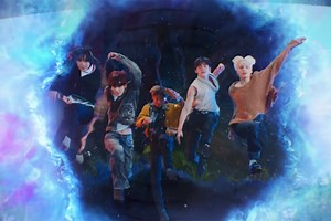 Watch: TXT Travels Through Worlds On A Fantastical Adventure In Exciting MV For "Frost" | Soompi
