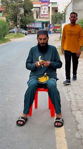 1.7M views · 15K reactions | Kela bhi gaye pese bhi . #funnymoments #challenge #trending #funny #viralvideo #fun #foryou | Molvi with czns | Facebook